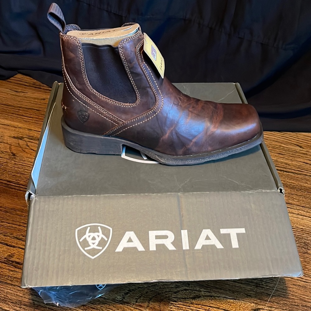 Men’s Ariat Midtown Ramblers NWT